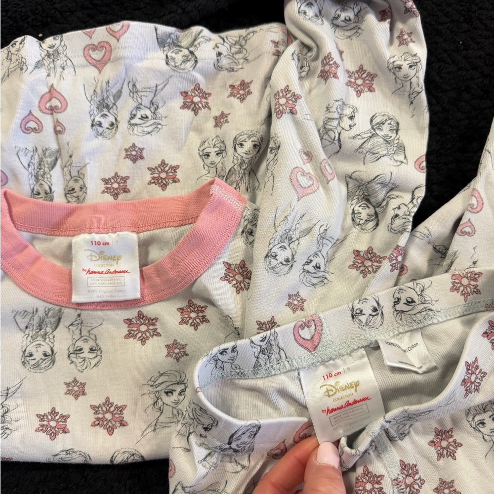 Hanna Anderson Frozen Pajama set size 5 - Picture 2 of 6